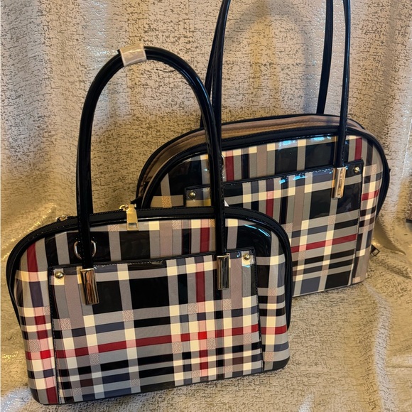 Mystic Fyre Gift Plug Handbags - 1 Plaid Purse NWT unbranded